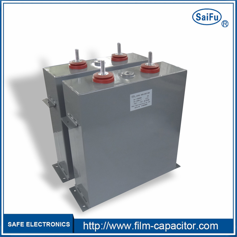 ¿Cuáles son los usos y características de los condensadores de almacenamiento de energía de pulso?