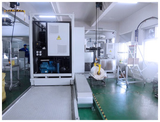 Vacuum coating equipment